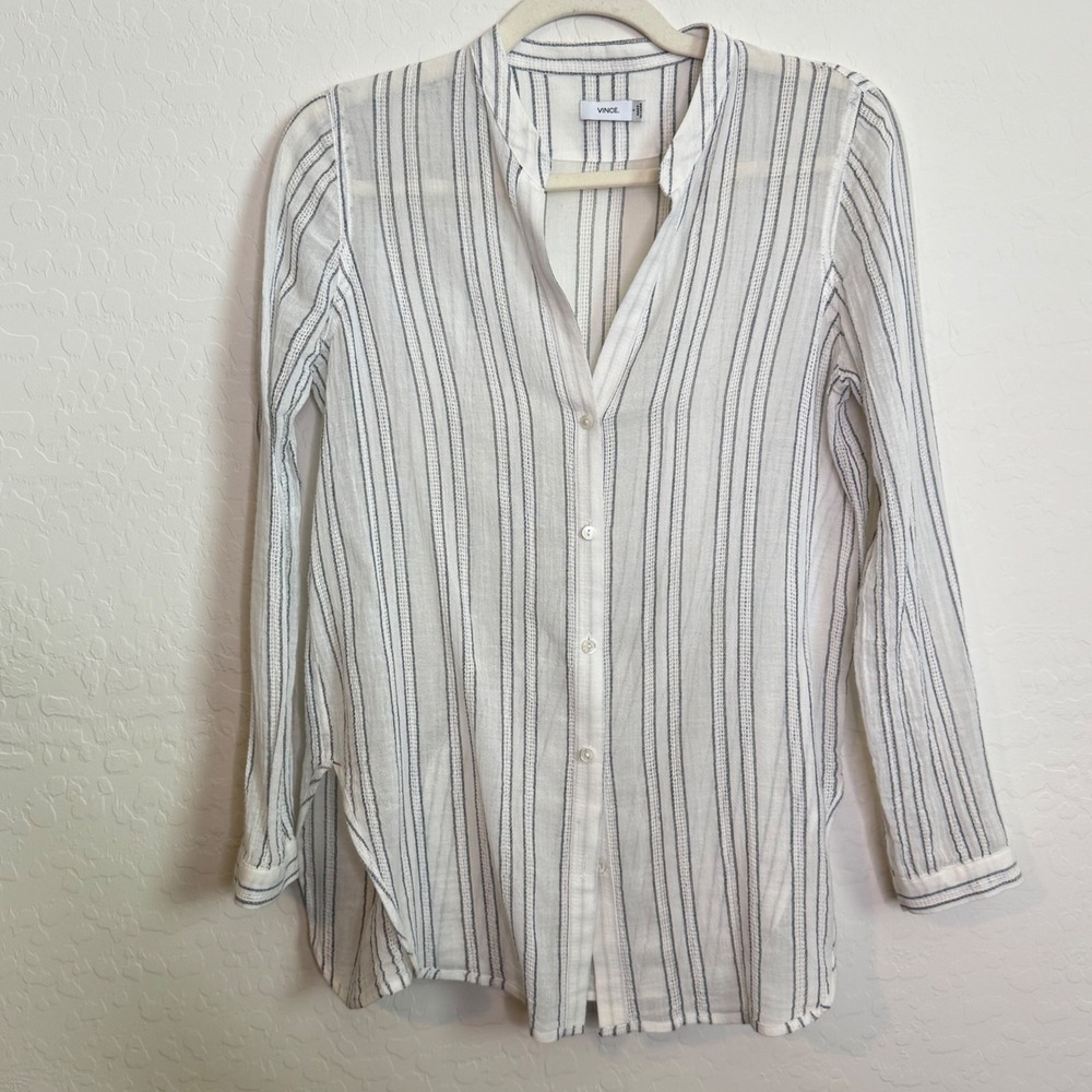Vince Womens Size 2 White Navy Blue Striped Split Neck Button Down Blouse Top